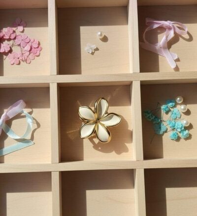 Bloom Flower Hair Claw